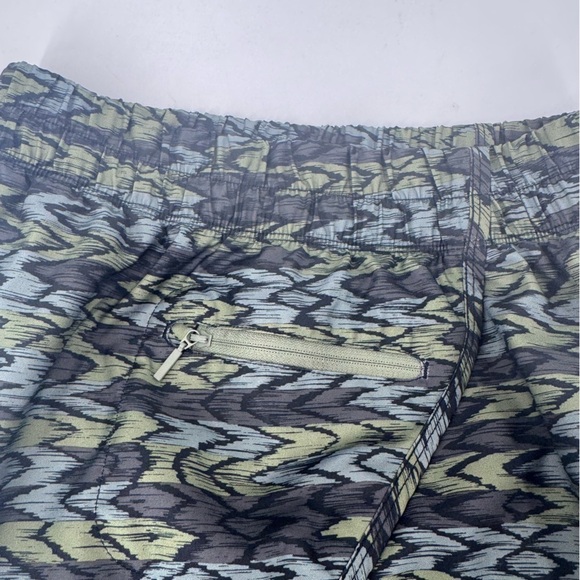 The North Face Women’s running / Workout Shorts Size XS - Picture 5 of 8